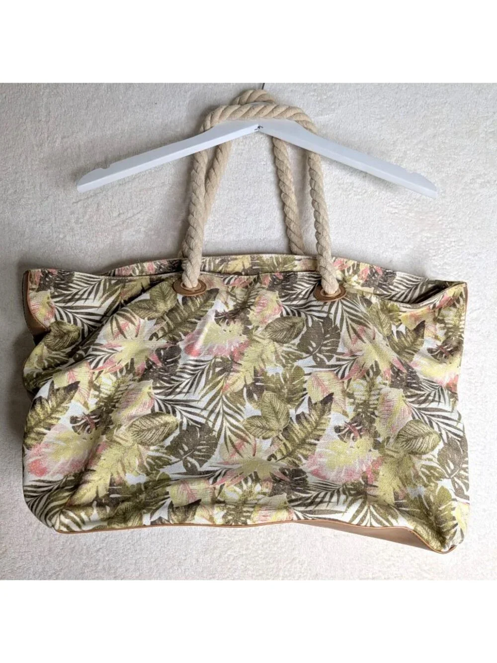 Margaritaville Tropical Print Canvas Tote Bag With Rope Handles & Faux Leather B - Picture 10 of 11